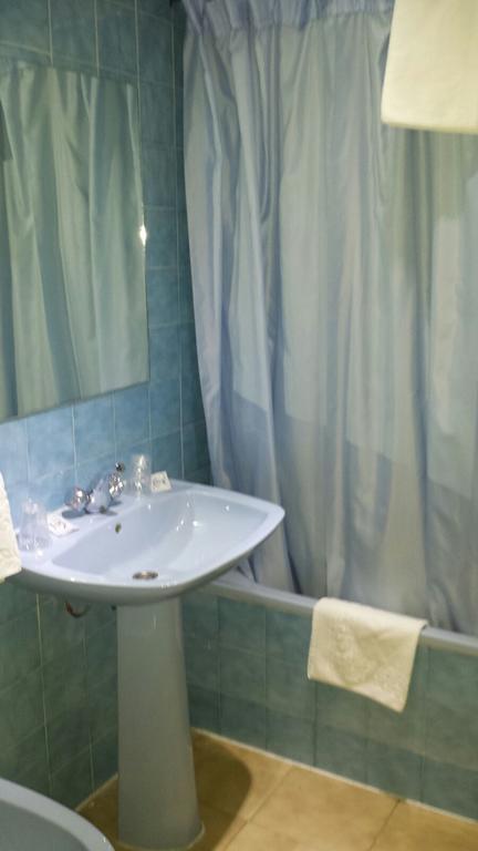 Hostal Botafumeiro Mota del Marqués Εξωτερικό φωτογραφία