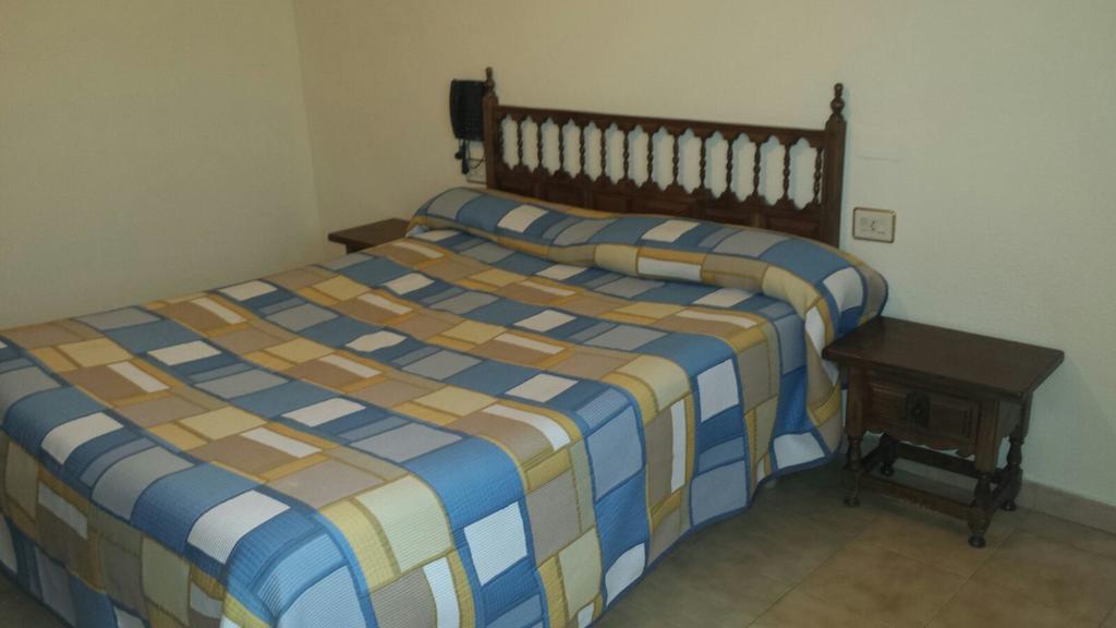 Hostal Botafumeiro Mota del Marqués Εξωτερικό φωτογραφία