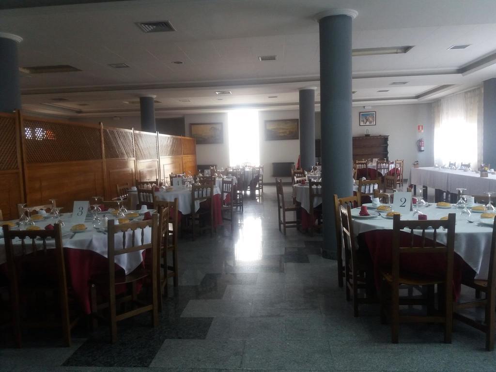 Hostal Botafumeiro Mota del Marqués Εξωτερικό φωτογραφία